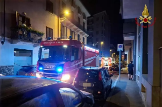 Novara, due incendi in poche ore: evacuati alcuni residenti, nessun ferito