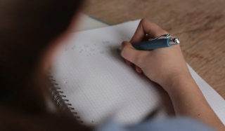 Scuole di Novara, boom di richieste ATA: oltre 190 assunzioni previste per il 2025/2026